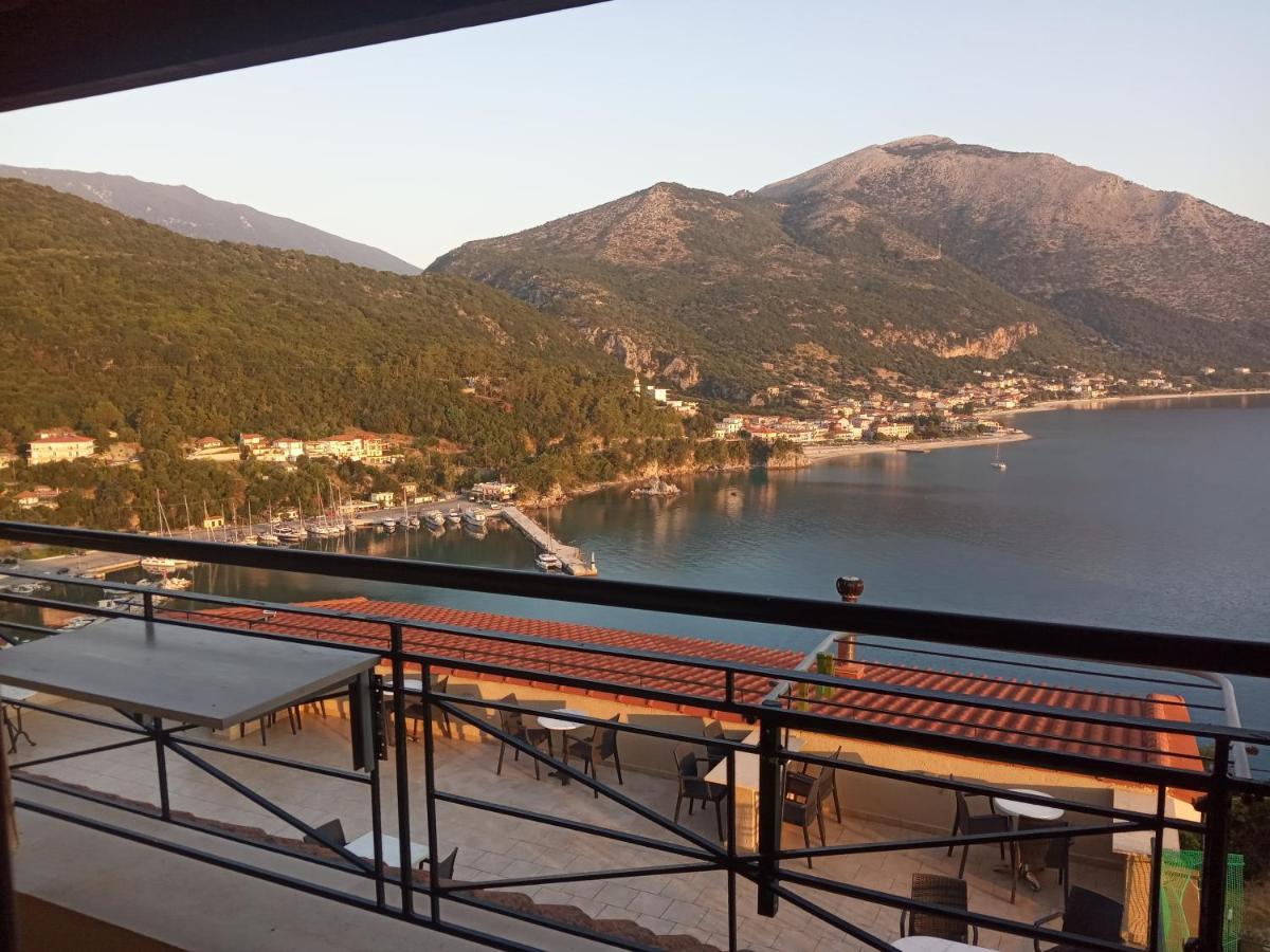 Hotel Oceanis Poros  Exterior photo